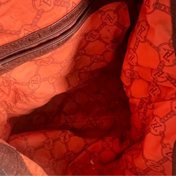 Adrienne Vittadini Brown Leather Shoulder Bag with Slouchy Design - Picture 3 of 7